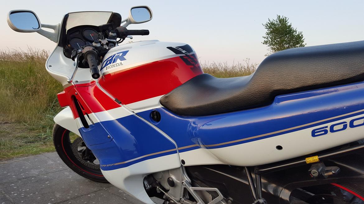 Honda CBR 600 F1 PC 23 billede 5