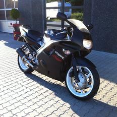 Honda CBR 600 F2