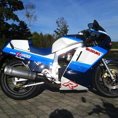 Suzuki GSX-R1100