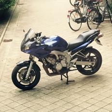 Yamaha FZ6