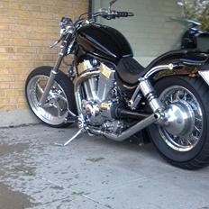 Suzuki VS Intruder 1400