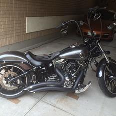 Harley Davidson Breakout