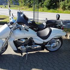 Suzuki Intruder (VZR) M-1800