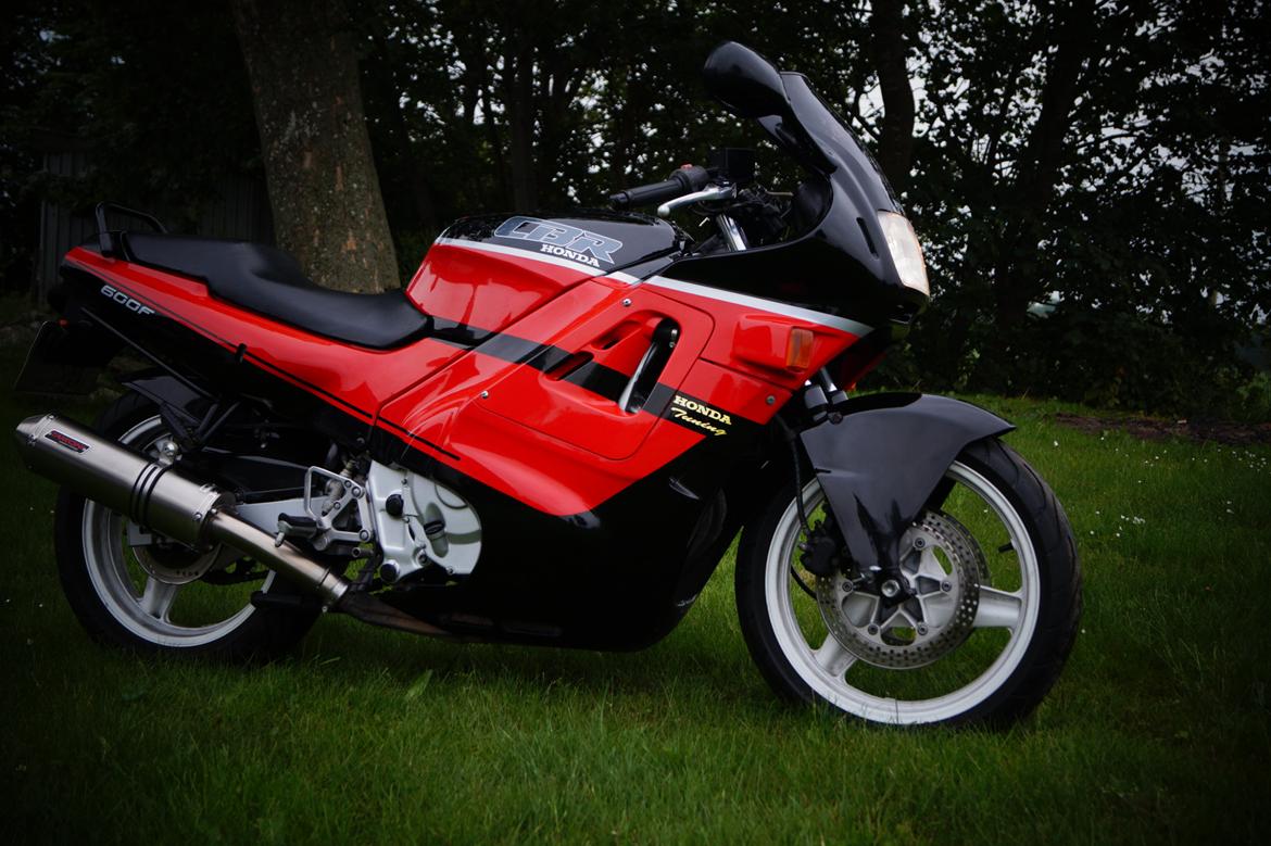 Honda CBR 600 F *solgt* billede 2