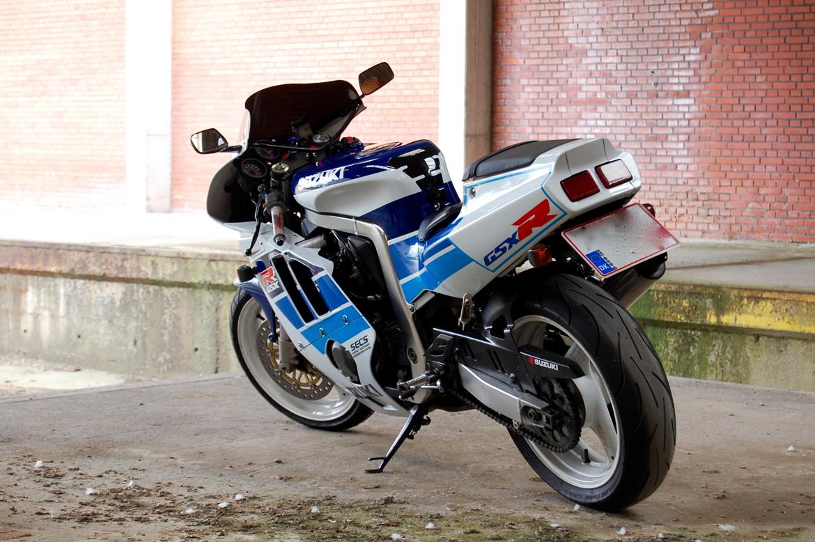 Suzuki GSXR 400 SP II billede 4