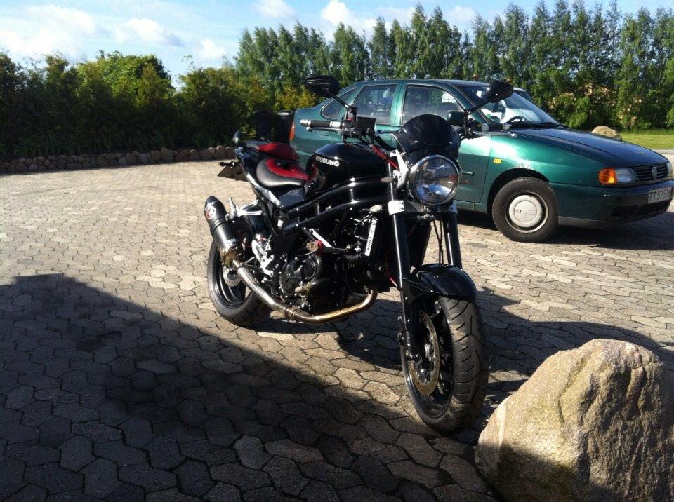 Hyosung GT 650 - En bil lavede en uvending foran mig  Mc én blev totalskadet. Jeg har nu set at den er til salg hos Køge MC. billede 20
