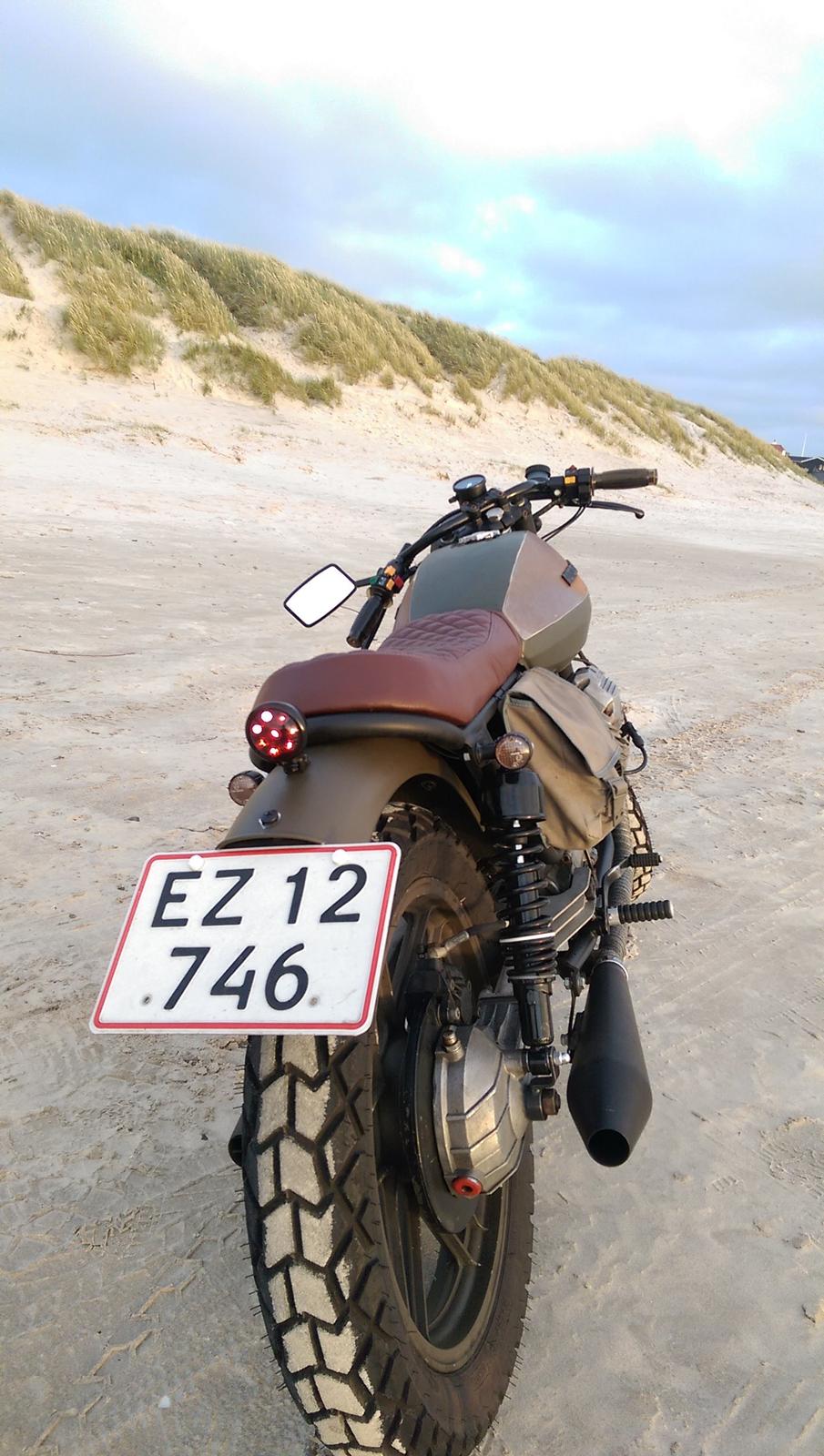 Moto Guzzi V50 NATO Cafe/Bratstyle. billede 4