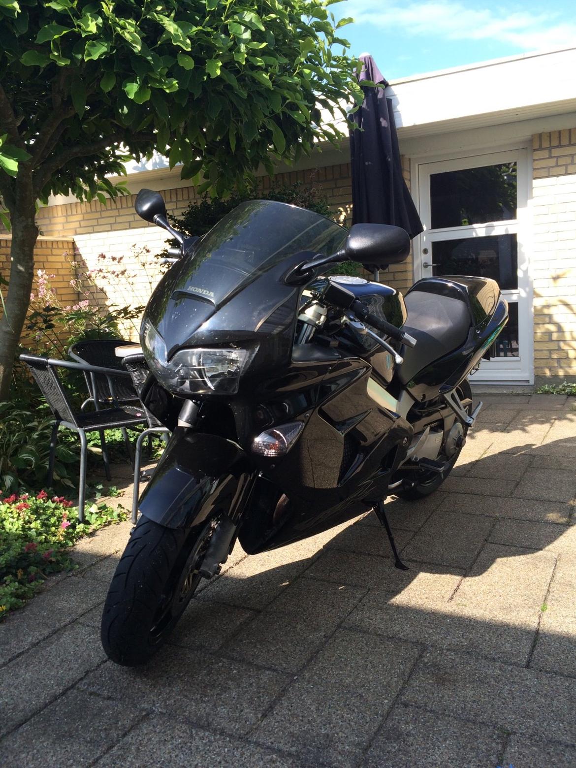 Honda Vfr 800 billede 1