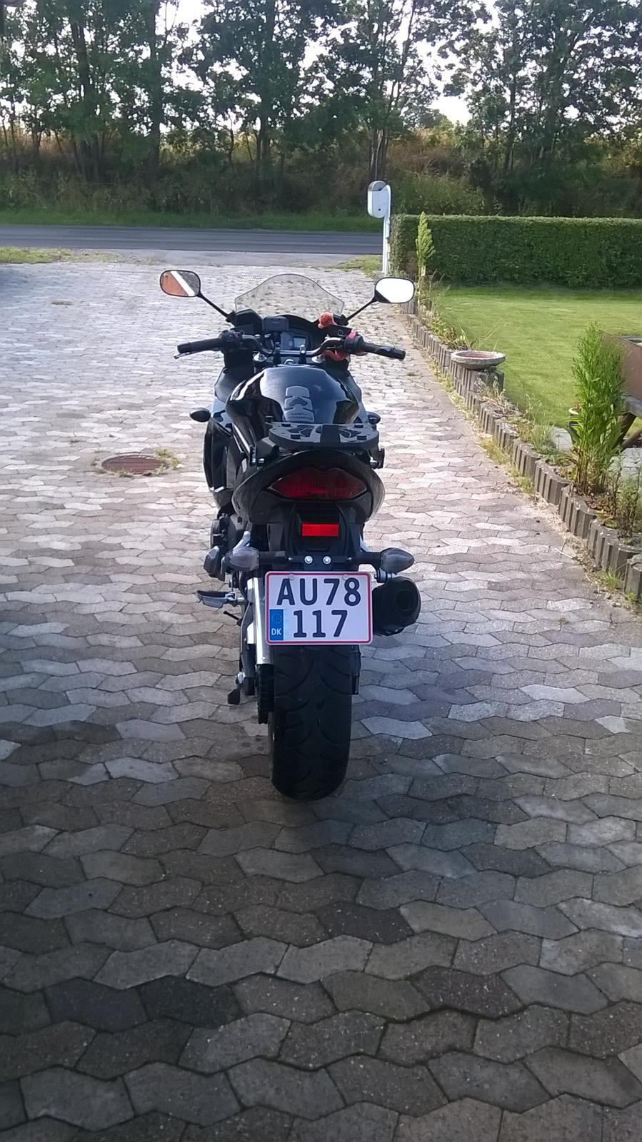 Suzuki GSX 1250 FA (Solgt) billede 8