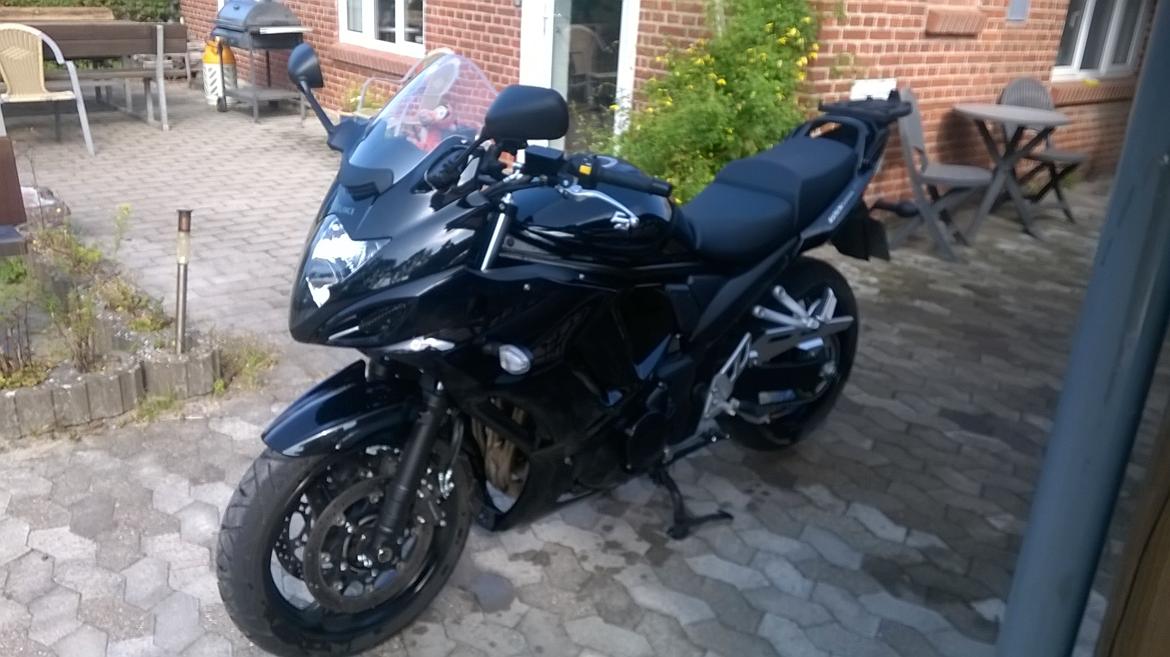 Suzuki GSX 1250 FA (Solgt) billede 7