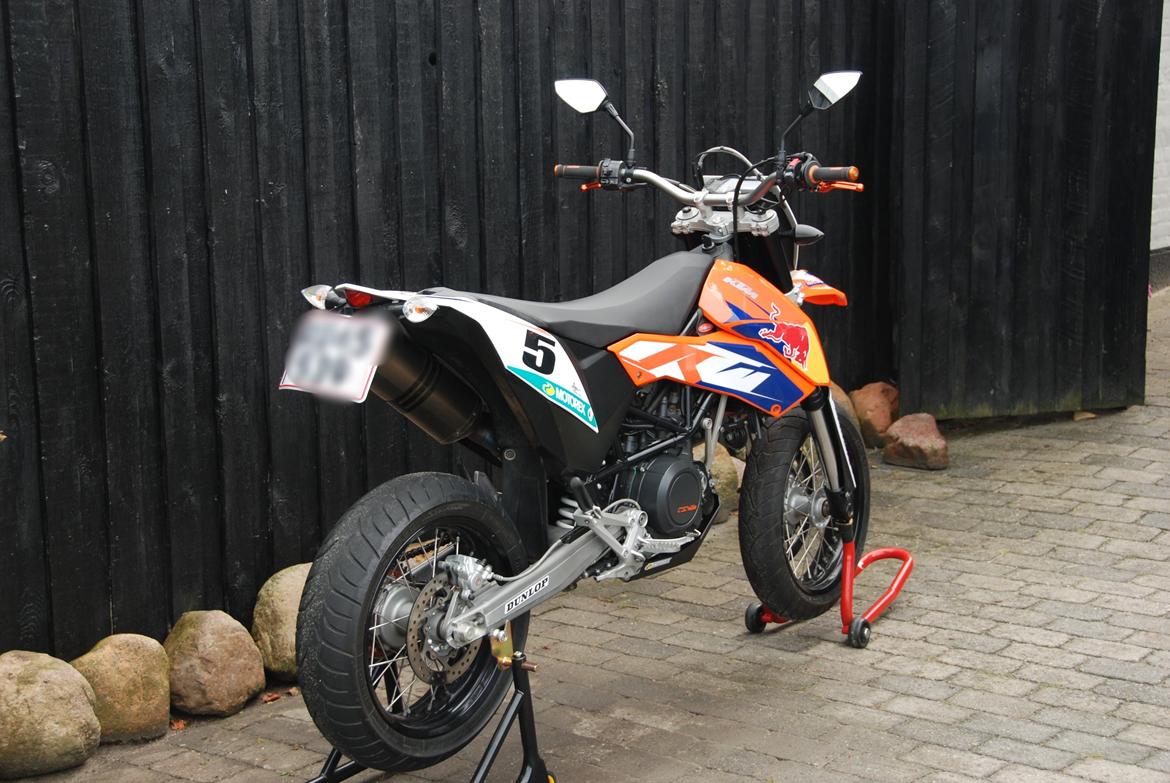 KTM SMC 690 - Anden nummerpladeholder.. den originale er mega grim.. billede 6