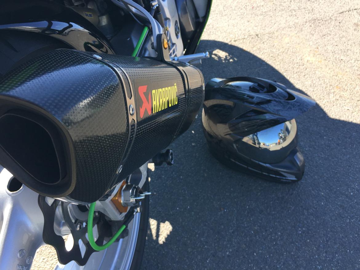 Kawasaki ZX7R (SOLGT) - Akrapovic Hex Potte (Ikke lavet til denne model, så en bøsning måtte fremstilles) billede 7