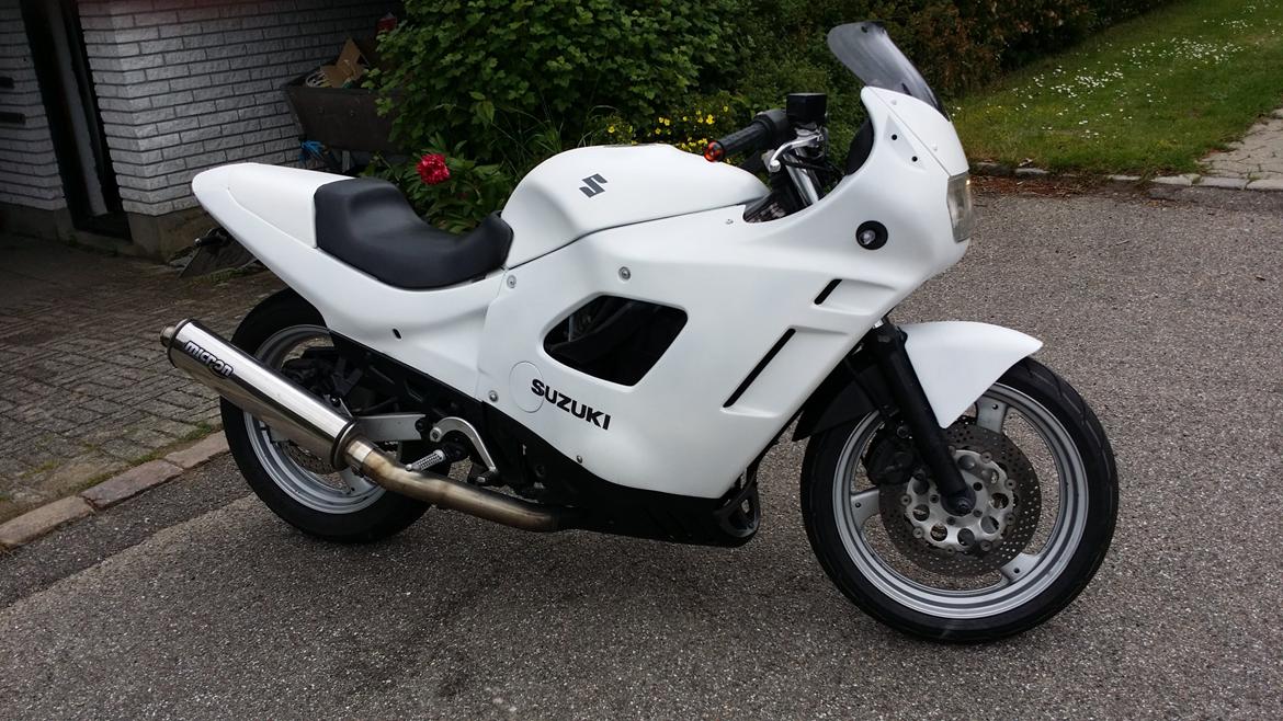 Suzuki Gsx 600 f - Efter plastic dip, og nu med hævet udstd. billede 1