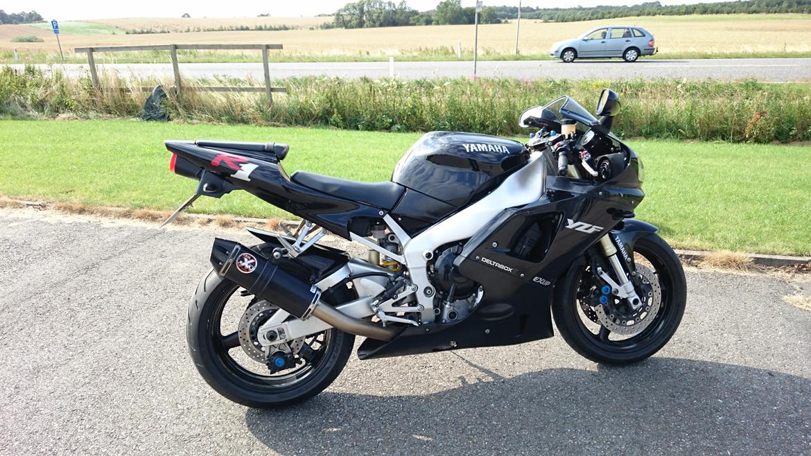 Yamaha YZF R1 billede 5