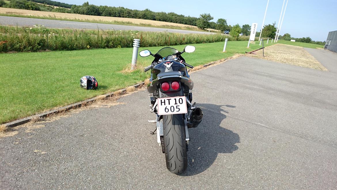 Yamaha YZF R1 billede 7