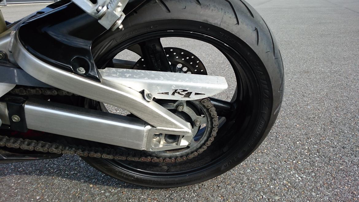 Yamaha YZF R1 billede 16