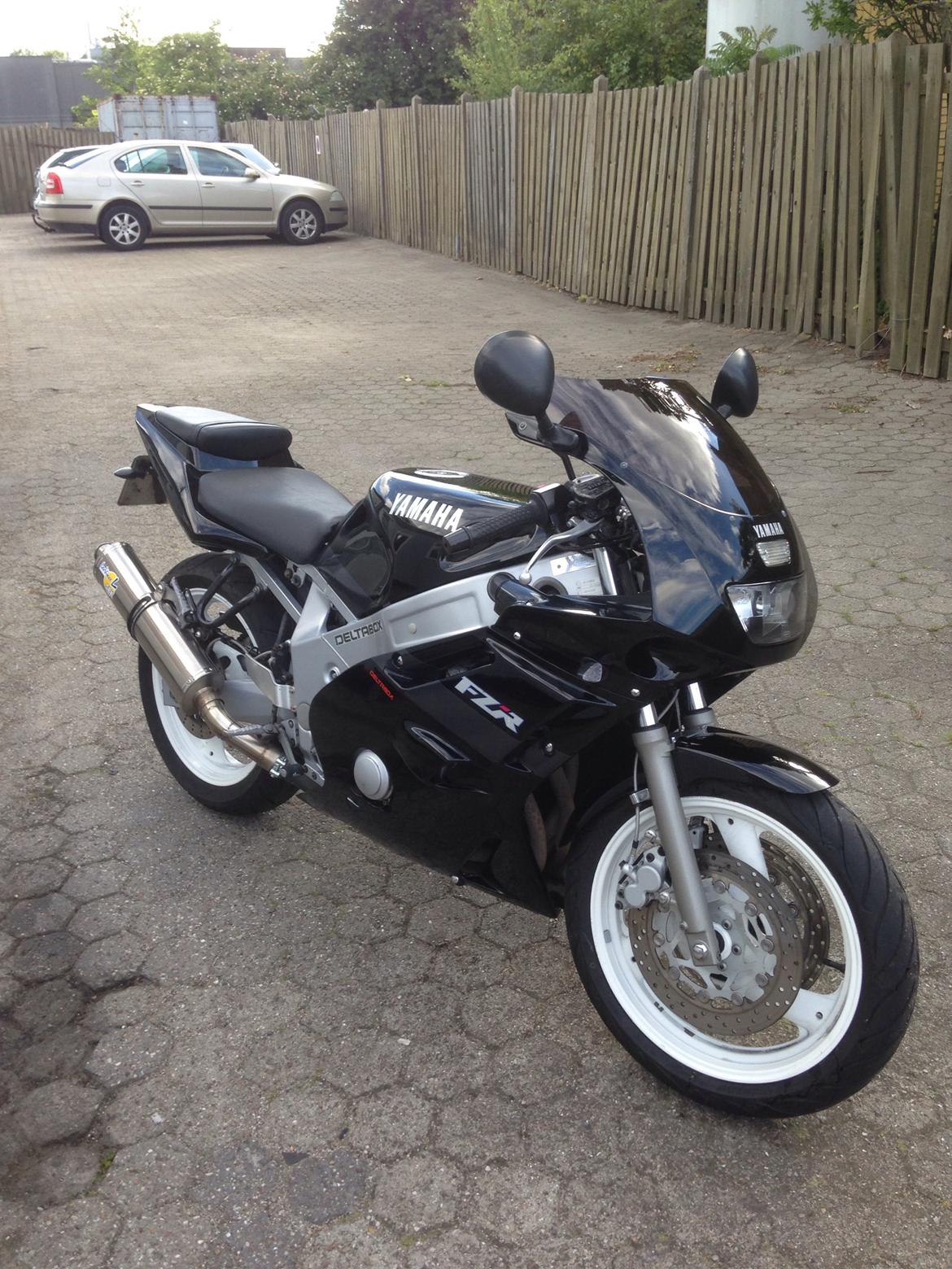 Yamaha fzr 600 R6 billede 24