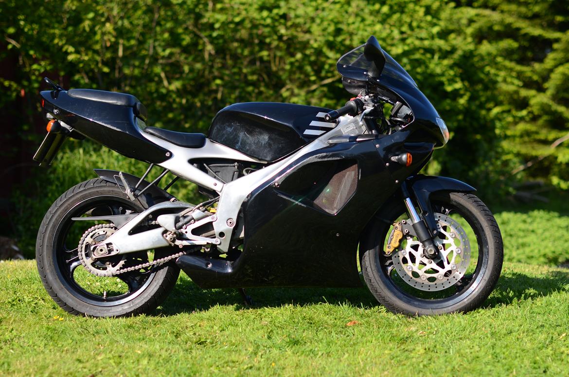 Aprilia RS 125 billede 2