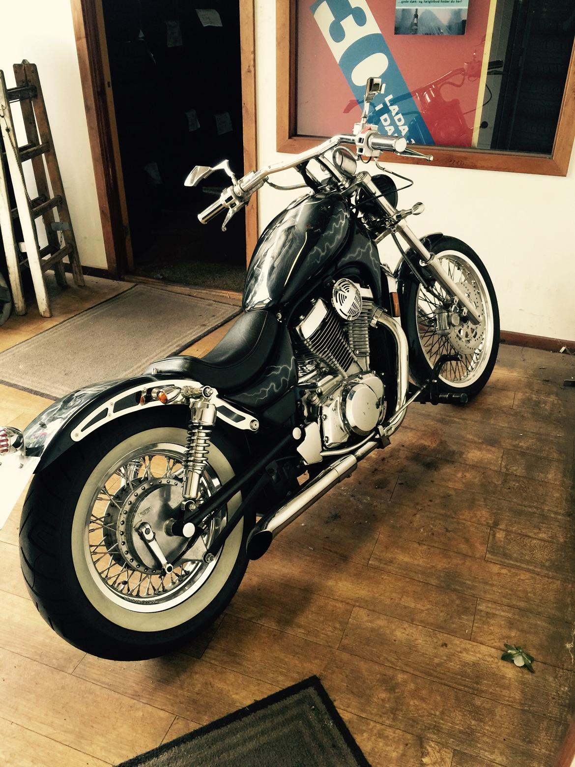 Suzuki Intruder  750 billede 1