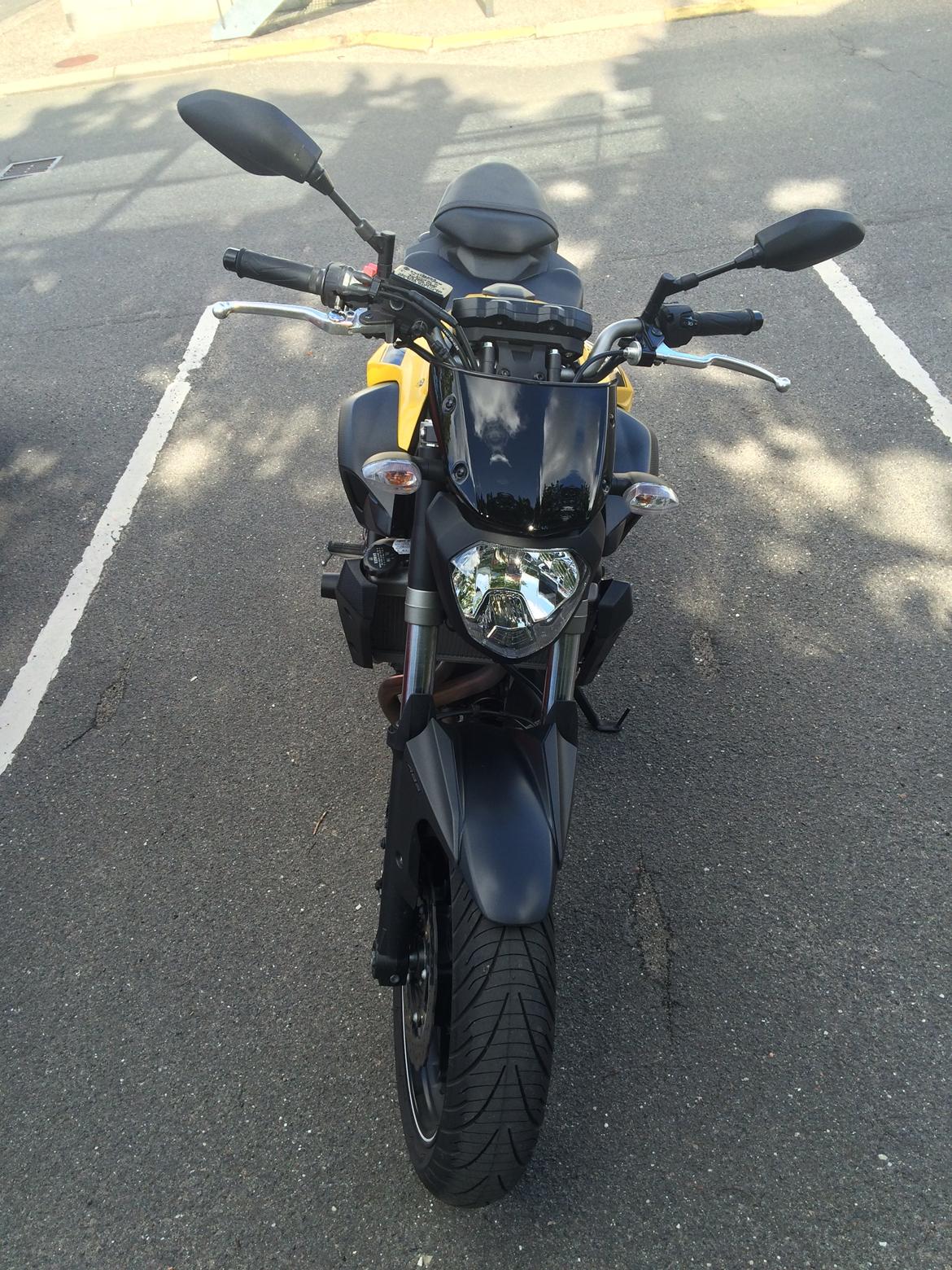 Yamaha MT-07 ABS - Yamaha kåbeglas i sort billede 5