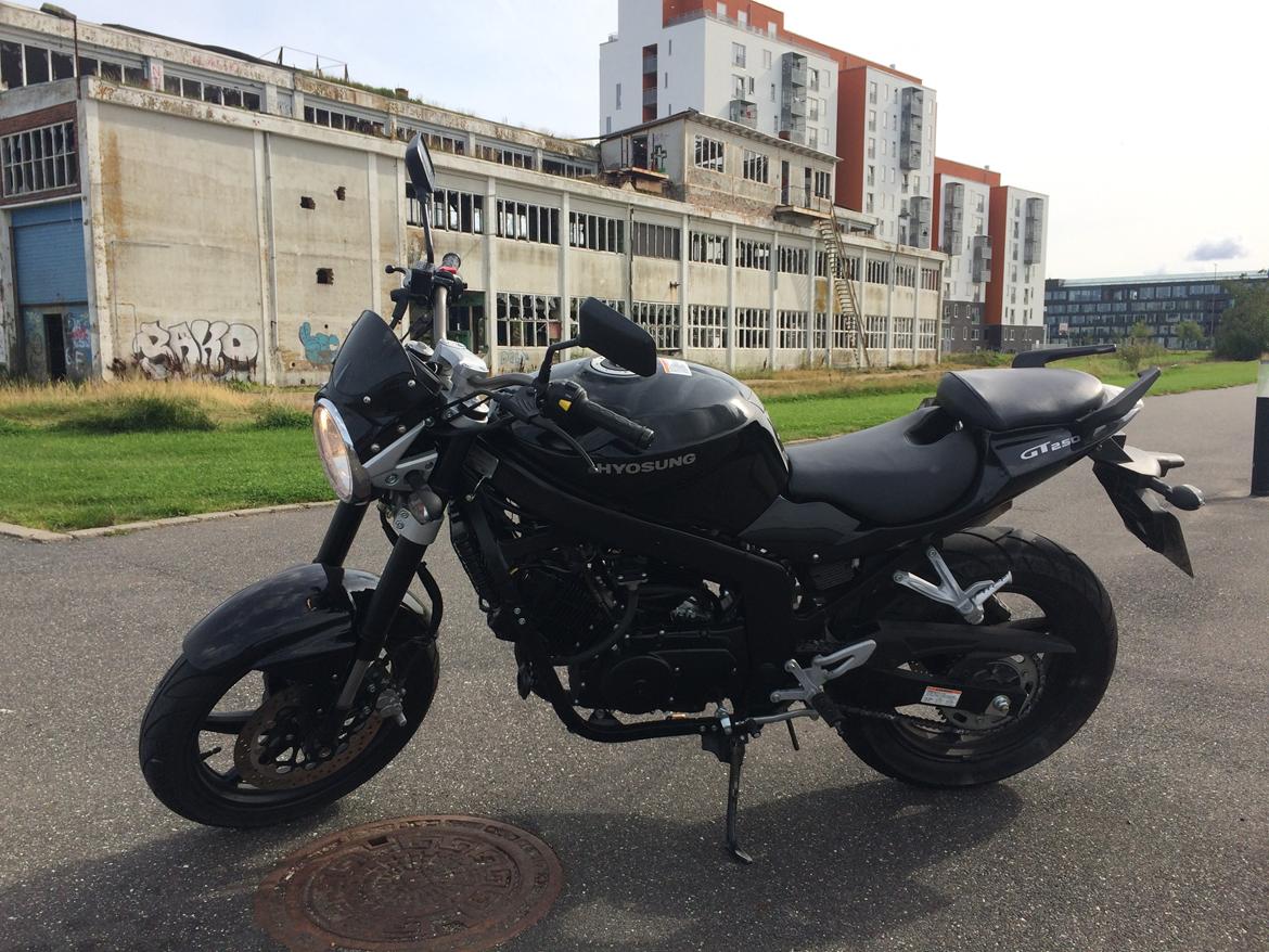 Hyosung GT 250 billede 3