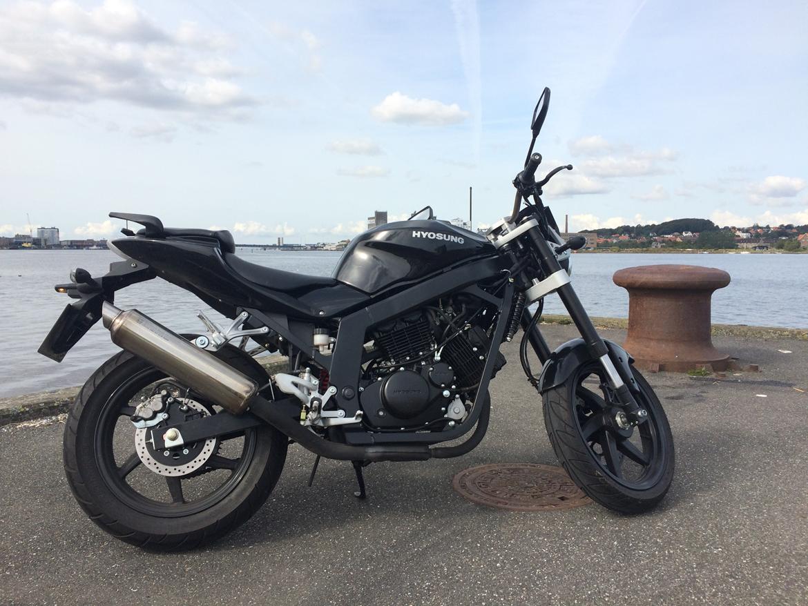 Hyosung GT 250 billede 1