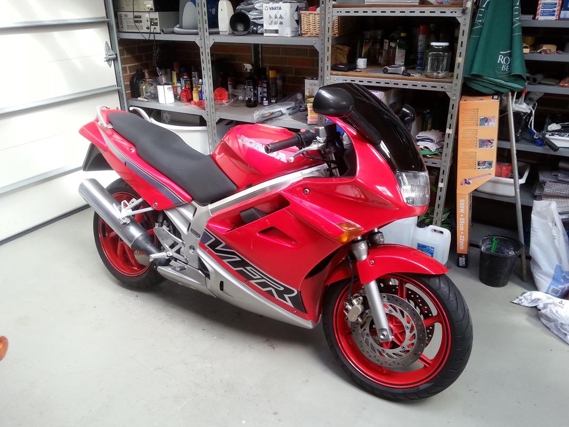 Honda VFR 750 F RC36 billede 5