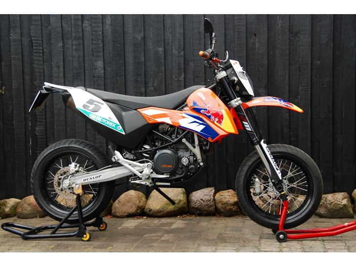 KTM SMC 690 - Orange/hvid kombination billede 1