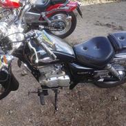 Suzuki GZ 125 Marauder