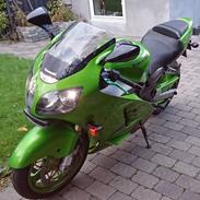 Kawasaki ZX12R