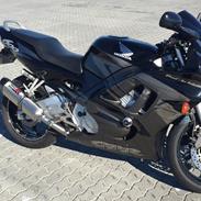 Honda Cbr600f3