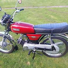 Yamaha YB 100 Deluxe (yamaha 4g)