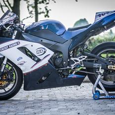 Kawasaki zx6r #104