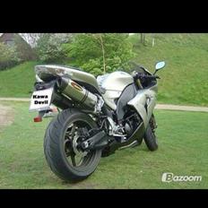 Kawasaki Zx10r 