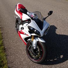 Yamaha YZF R1 rn19