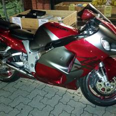 Suzuki GSX1300R Hayabusa