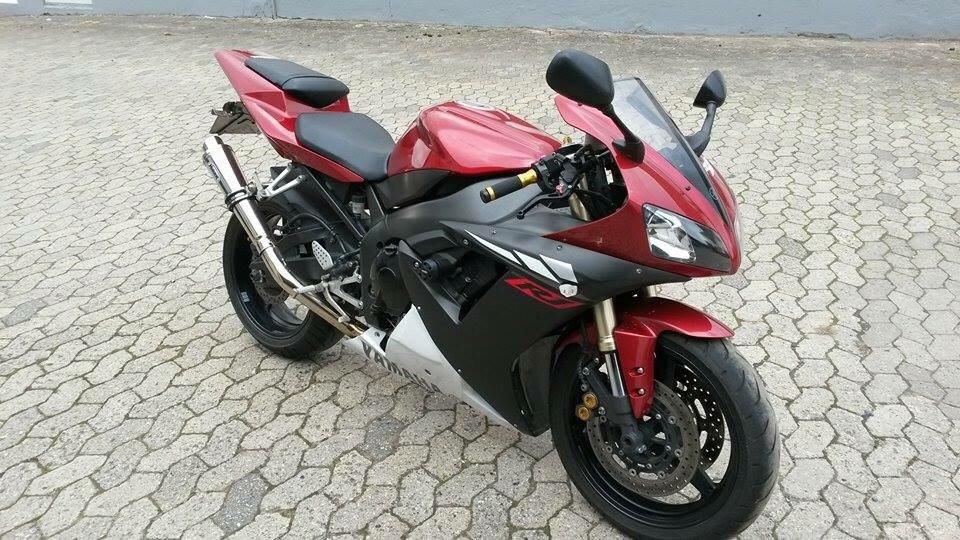 Yamaha R1 billede 7