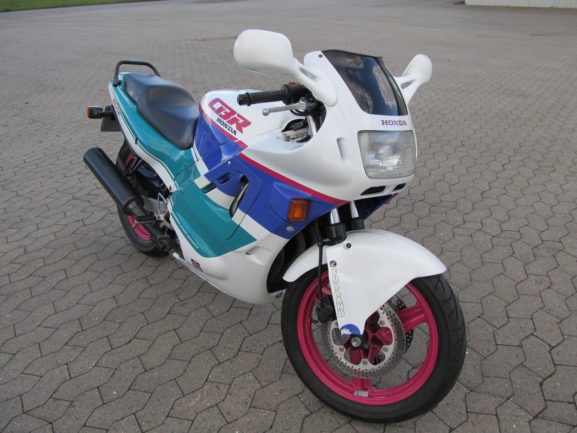 Honda CBR 600 F1 PC23 billede 4