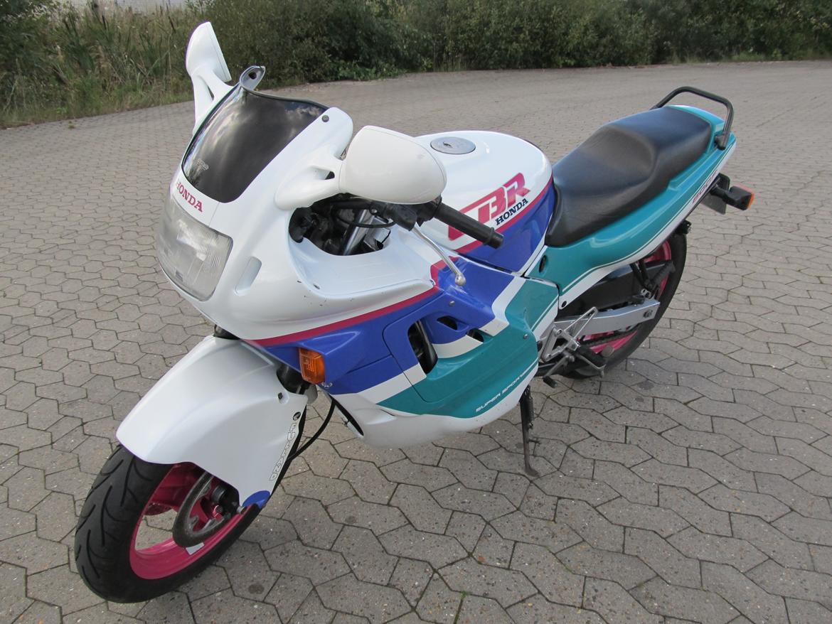 Honda CBR 600 F1 PC23 billede 1