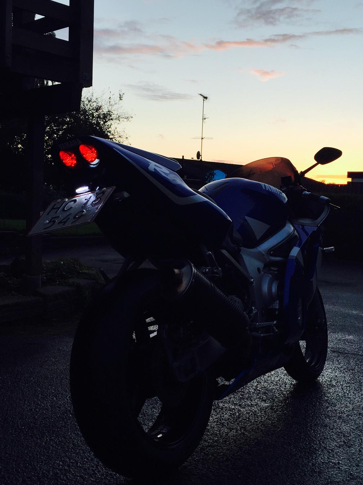 Yamaha R6 billede 9