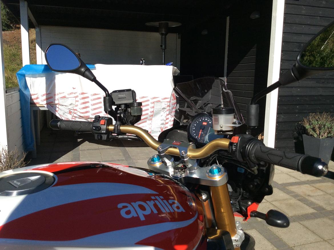 Aprilia RSV Tuono Factory billede 13