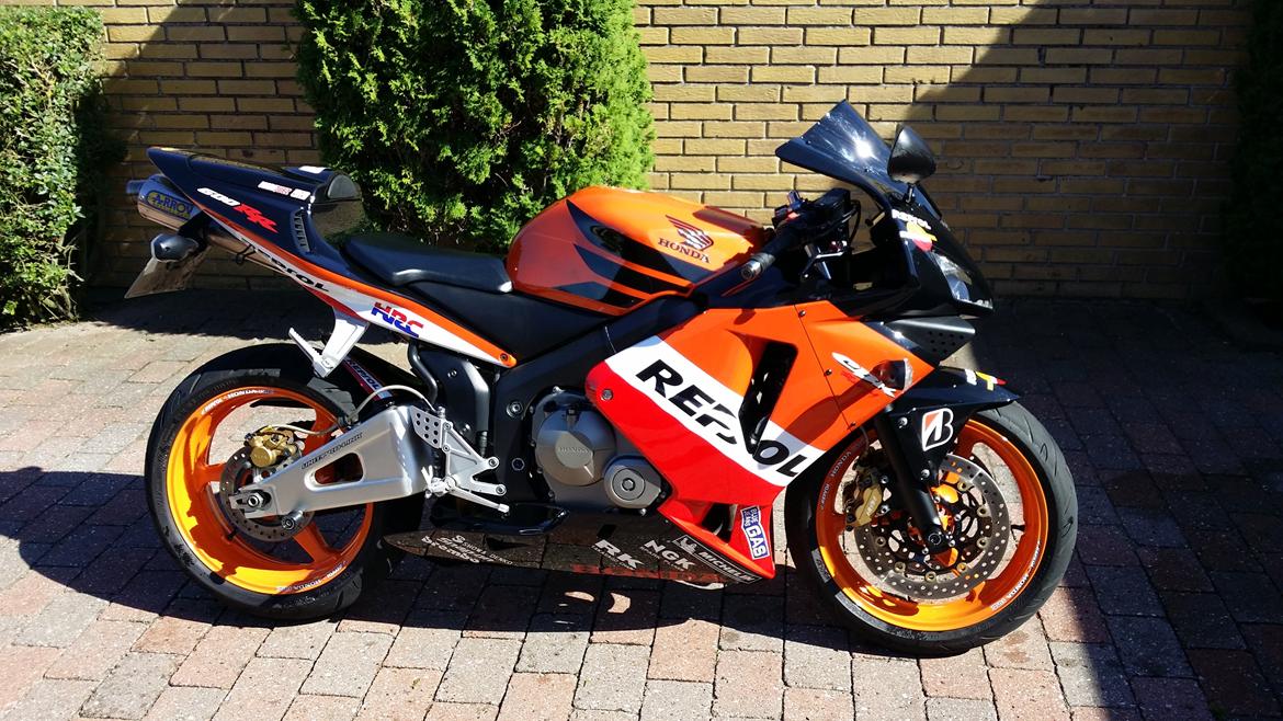 Honda CBR 600 RR  billede 1