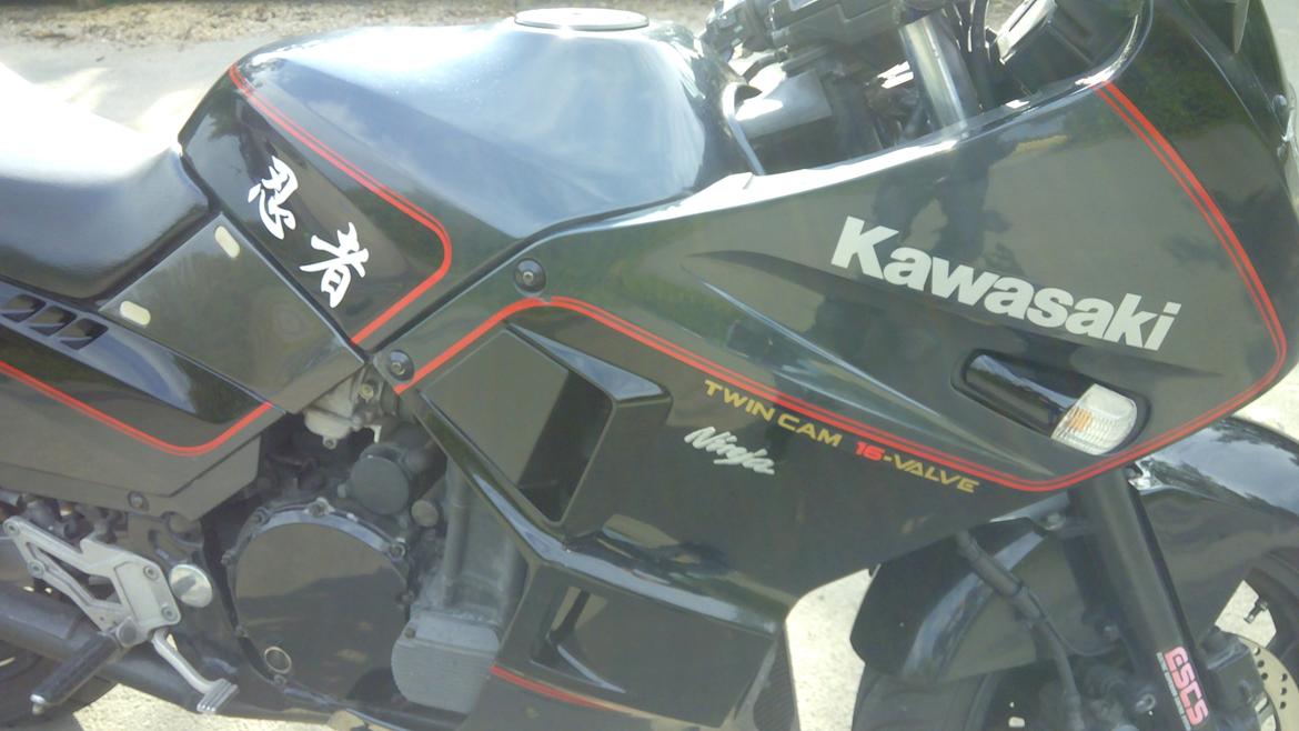 Kawasaki GPX 750 R Ninja ''Solgt'' billede 10