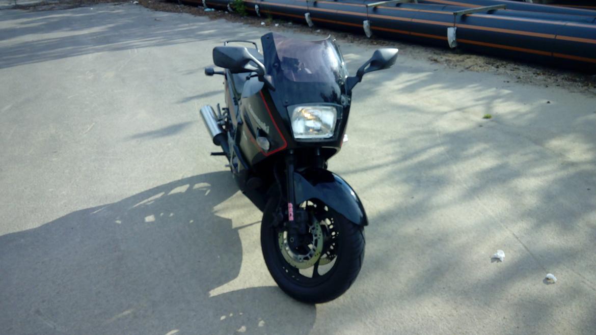 Kawasaki GPX 750 R Ninja ''Solgt'' billede 2