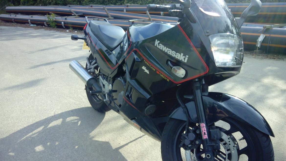 Kawasaki GPX 750 R Ninja ''Solgt'' billede 1