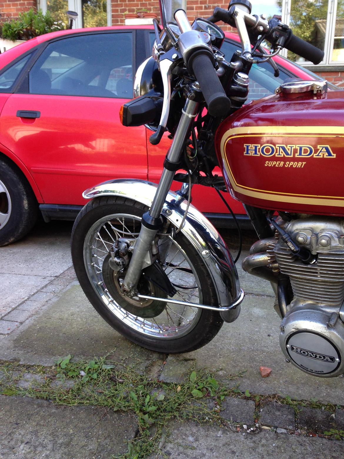 Honda CB 400 F billede 6