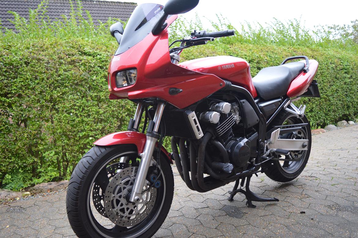 Yamaha FZS 600 S billede 2