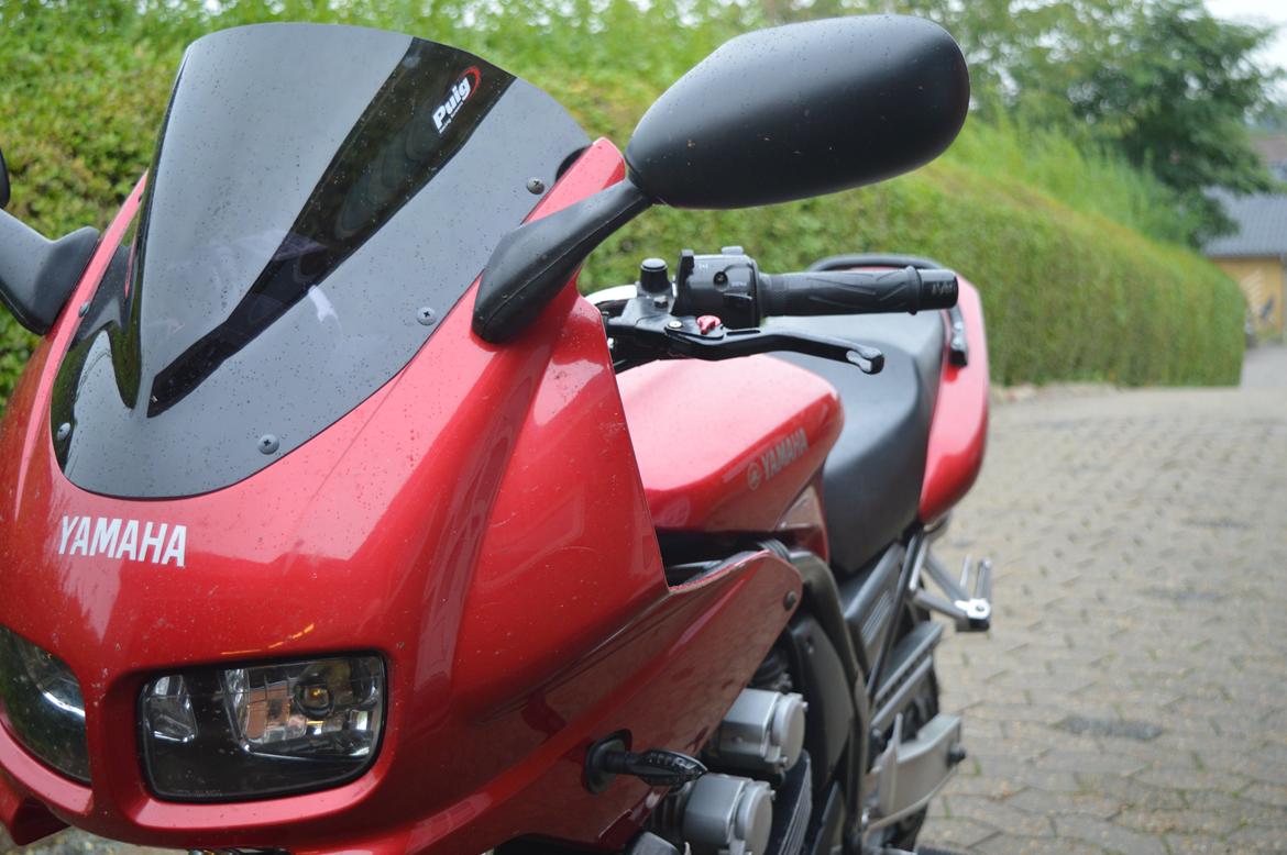 Yamaha FZS 600 S billede 11