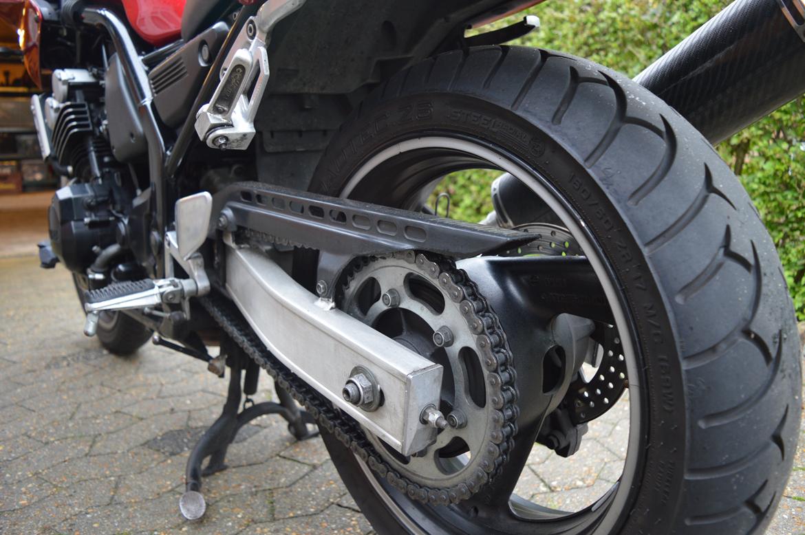 Yamaha FZS 600 S billede 12