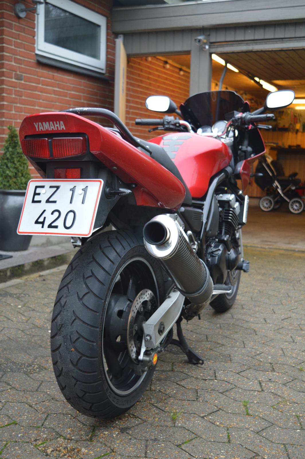 Yamaha FZS 600 S billede 3